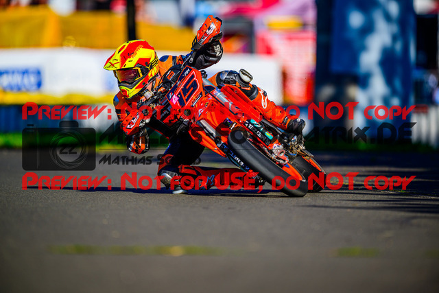 MaZZes_FotoMatrix_240816_6007705_2-242 | S1