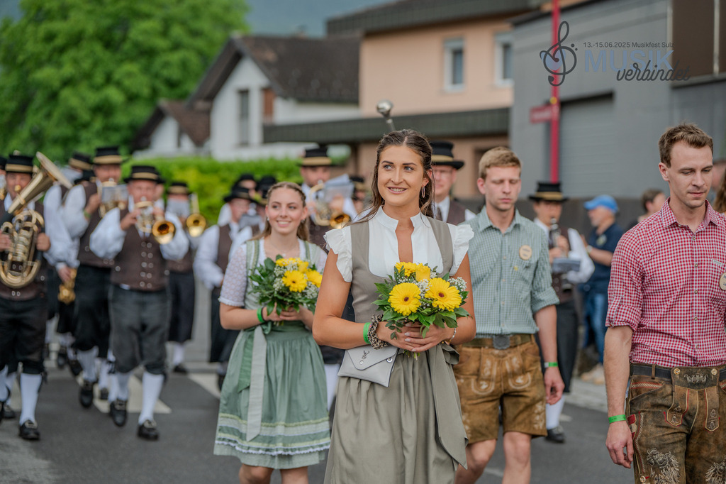 DSC_4096 | "Fussifoto.com – Ihr Ansprechpartner für hochwertige Fotografie! Entdecken Sie kreative Bilder und professionelle Dienstleistungen. Kontaktieren Sie uns für Ihre Projekte!"