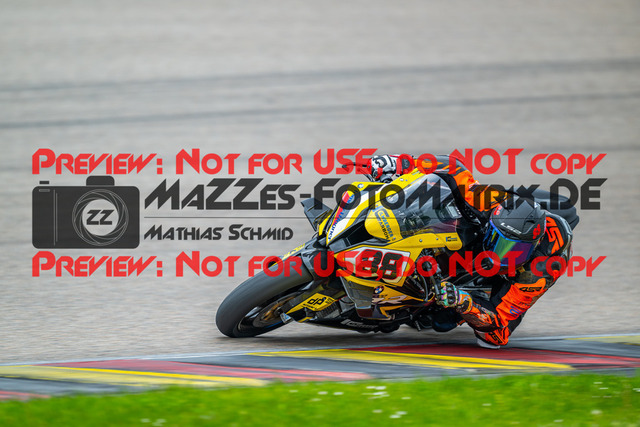 MaZZes_FotoMatrix_240504_6007705_3522 | STK1000