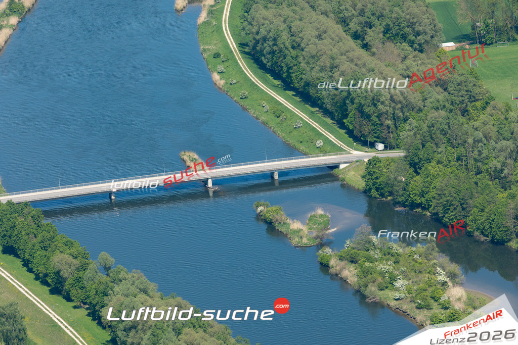 Die Luftbildaufnahme Bruecke - Donaumuenster wurde 2019 mittels Flugzeug (keine Drohne) erstellt. Perfekte Schärfe und Druck- Ergebnisse- Garantiert!