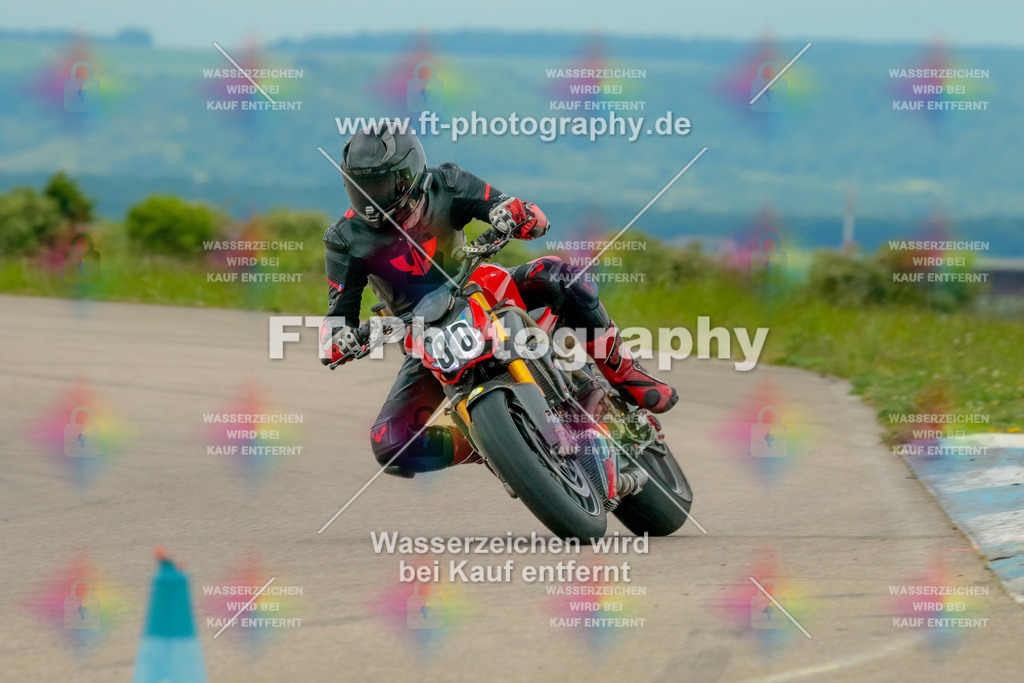 _7D20969 | Hier findet Ihr Bilder von Touristenfahrten auf der Nürburgring Nordschleife oder von anderen Veranstaltungen die ich besucht habe. Viel Spass beim Durch Schauen 