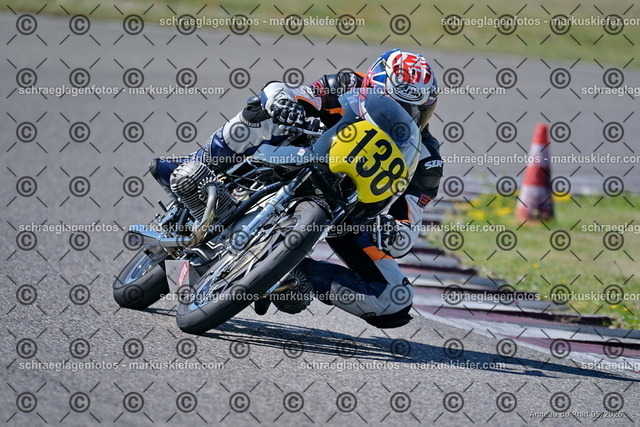 26BT01-0253 | 138 - Realisiert mit Pictrs.com