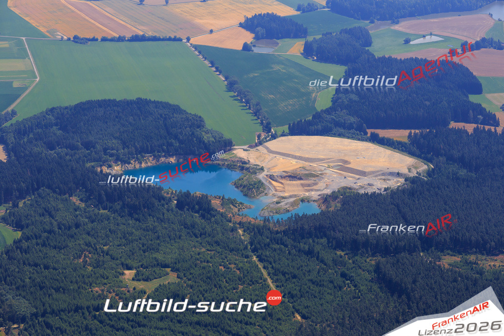 Die Luftaufnahme der Stadt Reuth wurde vom UL-Flugzeug heraus erstellt ( keine Drohne )- hohe Auflösung für beste Qualität