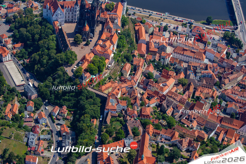 Die Luftbildaufnahme Hochstift-dom - Meissen wurde 2018 mittels Flugzeug (keine Drohne) erstellt. Perfekte Schärfe und Druck- Auflösung- Garantiert!