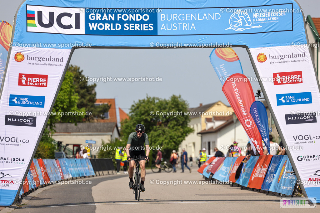 VJ__9755 | Neusiedlersee Radmarathon 2026@sportshot_your_pictrs #yourpictures#roadtowm2029 #nrm #neusiedlerseeradmarathon #neusiedlersee #neusiedlerseetourismus #burgenland #mörbisch #nrm26 #burgenlandtourismus #voglundco #poweredbyburgenlandtourismus #radsport #rad #marathon #ucigranfondo #visitburgenland #ucigranfondoworldseries