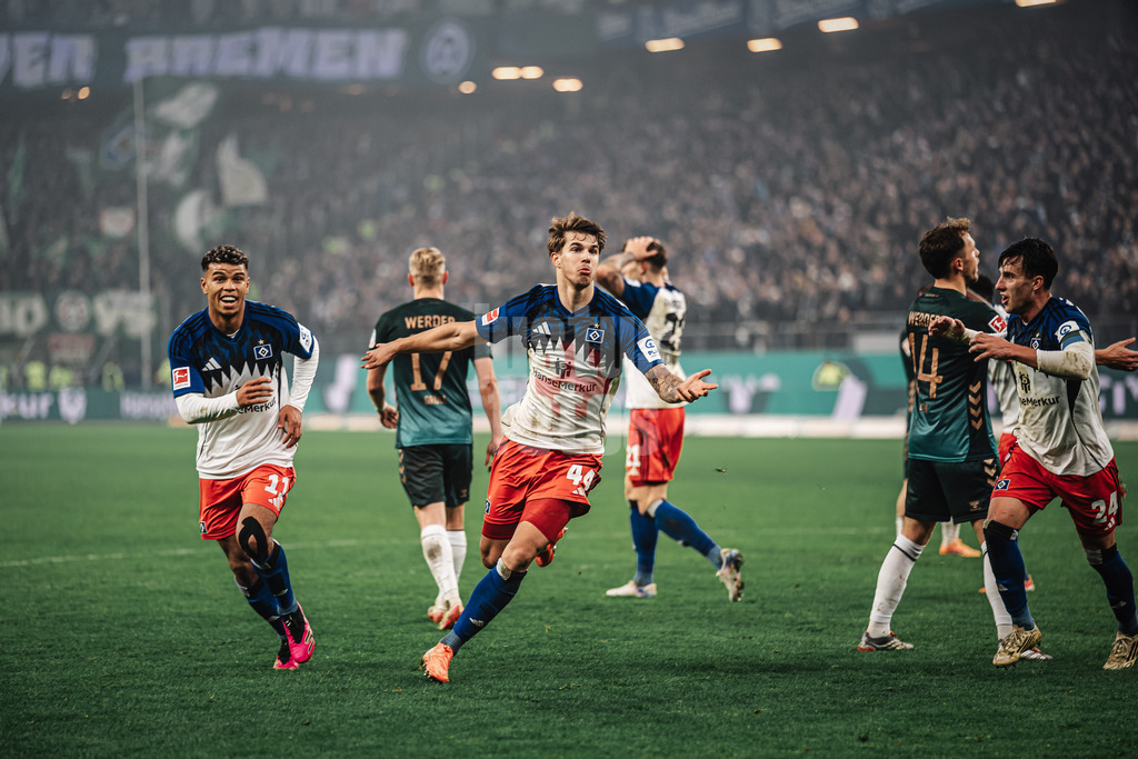 Fußball | Männer | Saison 2025/2026 | 1. Fußball-Bundesliga | 13. Spieltag | Hamburger SV vs. SV Werder Bremen | 07.12.2025 | Torjubel Luka Vuskovic (#44, HSV)