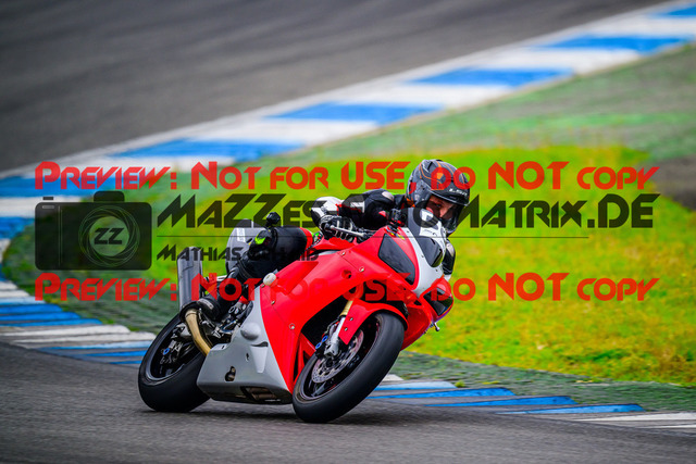 MaZZes_FotoMatrix_240614_6007705_1573 | GELB