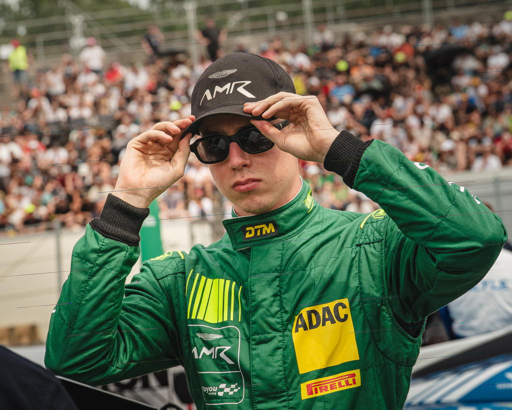 TXO05822 | Exklusive Motorsport-Fotografie aus Leipzig von TXO Media – für Rennfahrer, Teams & Sponsoren. Sausemuth liefert starke Bilder, die Emotion zeigen. Jetzt buchen & glänzen! - Realisiert mit Pictrs.com