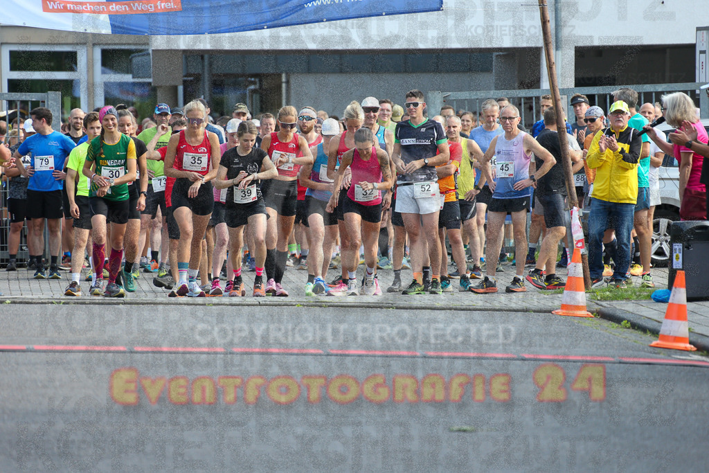 250801_1800_EX1_6240 | Sportfotografie im Rhein-Sieg Kreis, Köln, Bonn, NRW, Rheinland Pfalz, Hessen, etc. Unser Tätigkeitsfeld umfasst den Laufsport vom Volkslauf über den Marathon, Duathlon, Triathon bis zum Ultralauf wie Kölnpfad Ultra oder Schindertrail.
