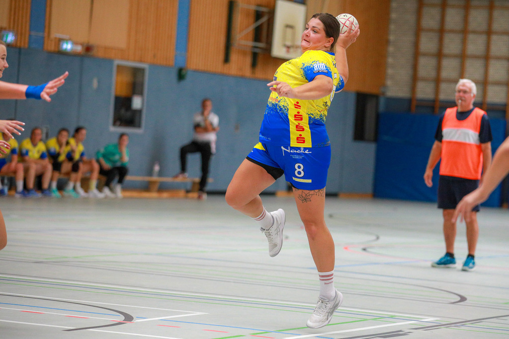 Neukirchen-Duisburg310825_047 | Bildergalerie von Sport-Ereignissen aber auch von weiteren spannenden Dingen - nicht nur vom Niederrhein. In Anlehnung an den bekannten Spruch von Hanns Dieter Hüsch heißt das Motto: "Niederrhein ist überall".  - Realisiert mit Pictrs.com