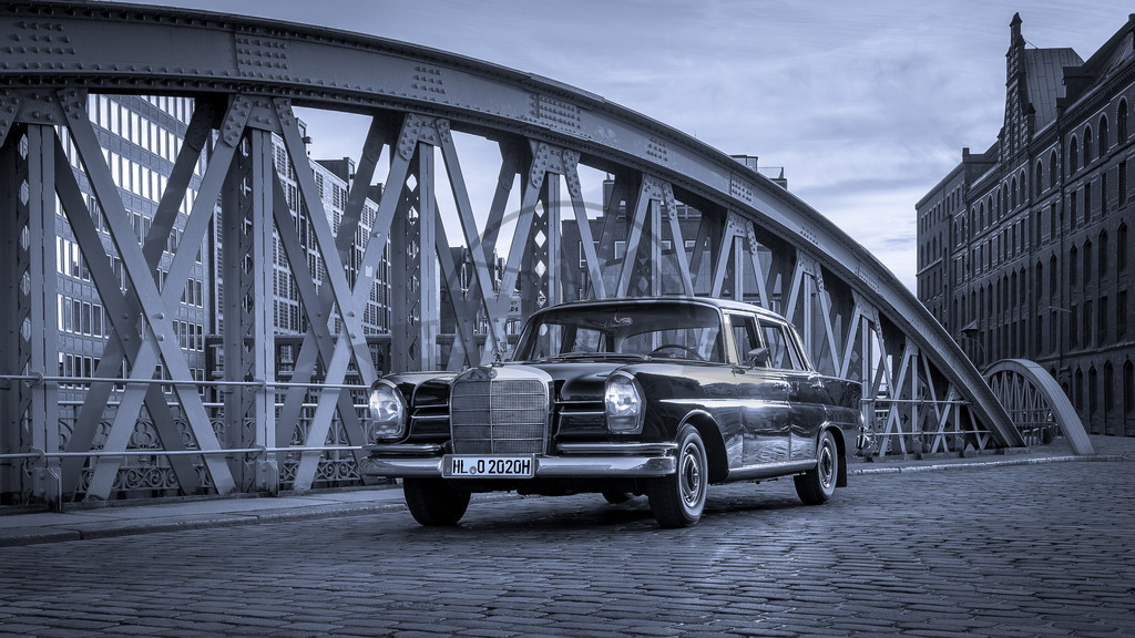 stativkunst-781 | Exklusive Hamburg collagen, tolle Segelbilder und viele weitere tolle Motive auf Leinwand, Poster, Alu-Dibond, u.v.m. findet Ihr bei uns auf hamburgbild.de. Findet Euer Wandbild für Euer Zuhause, Büro oder die  Praxis…. - Realisiert mit Pictrs.com