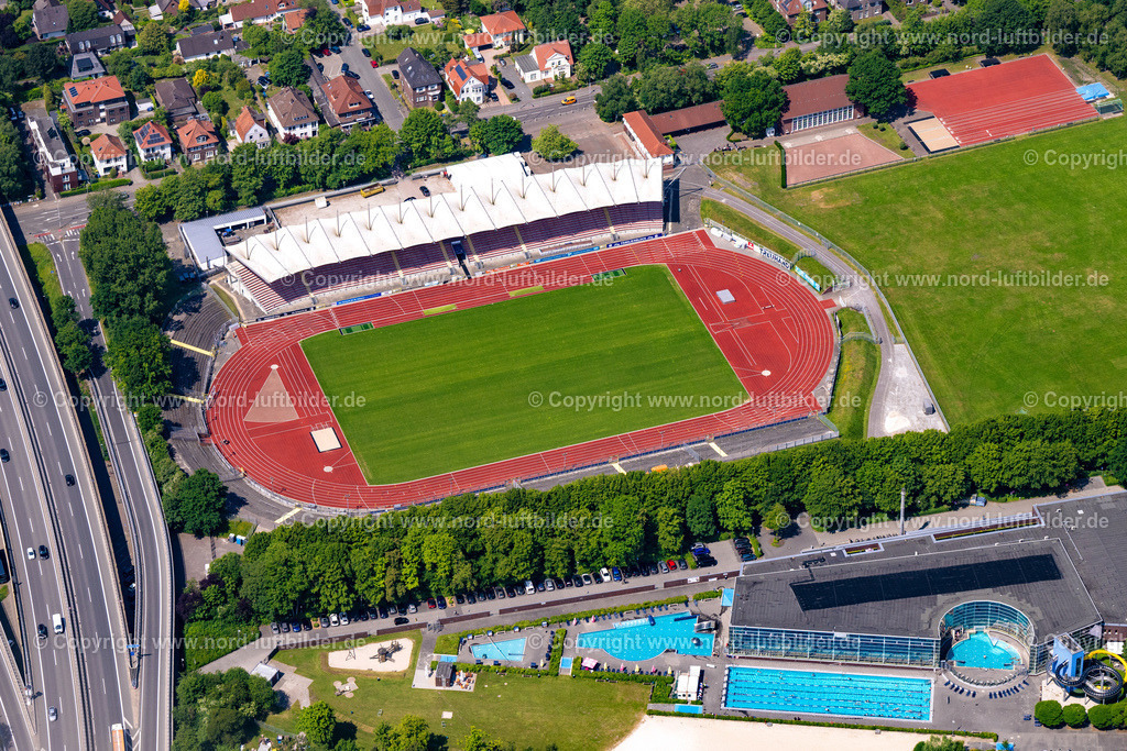 Oldenburg_Stadion_Marschweg_ELS_0858050623 | OLDENBURG 05.06.2023 Fussballstadion des Vereins VFB Oldenburg " Stadion Marschweg " in Oldenburg im Bundesland Niedersachsen, Deutschland. // Football stadium of the club VFB Oldenburg " Stadion Marschweg " in Oldenburg in the state Lower Saxony, Germany. Foto: Martin Elsen