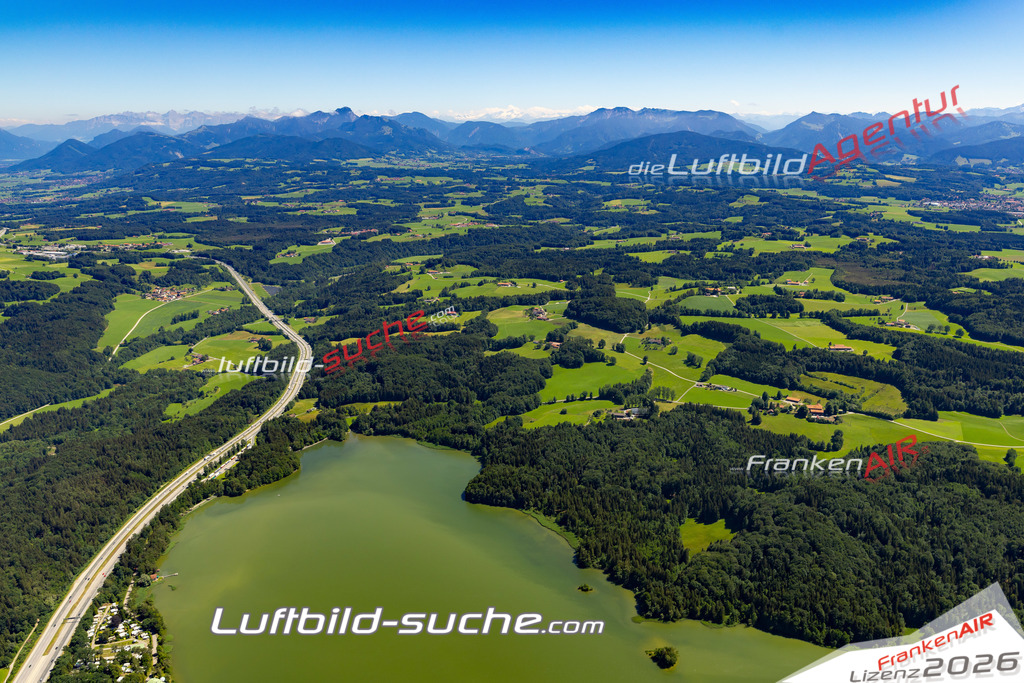 Aktuelles Luftbild von Reichersdorf Irschenberg - Die Luftaufnahme wurde 2022 mittels UL-Flugzeug erstellt ( keine Drohne ) - hochauflösende Kamera-Systeme von  Canon -Beste Qualität - Für grossformatige Ausdrucke geeignet. Die Geschenkidee !