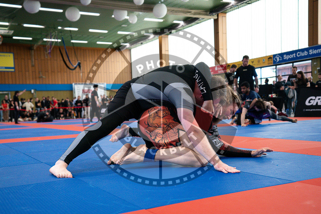 20250510PBB2822 | Athletes compete during the JJLG Berlin Open Jiu-Jitsu Championship on May 10, 2025 in Berlin, Germany. © Chiara Dazi / photoblackbelt