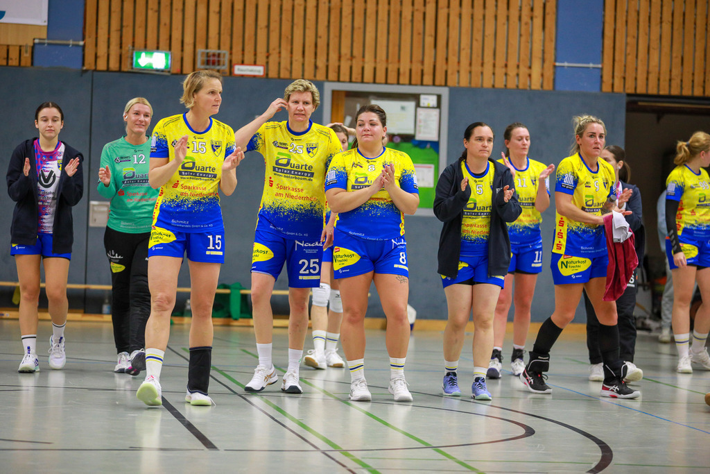 SVN_TvVoerde_021124_143 | Bildergalerie von Sport-Ereignissen aber auch von weiteren spannenden Dingen - nicht nur vom Niederrhein. In Anlehnung an den bekannten Spruch von Hanns Dieter Hüsch heißt das Motto: "Niederrhein ist überall".  - Realisiert mit Pictrs.com