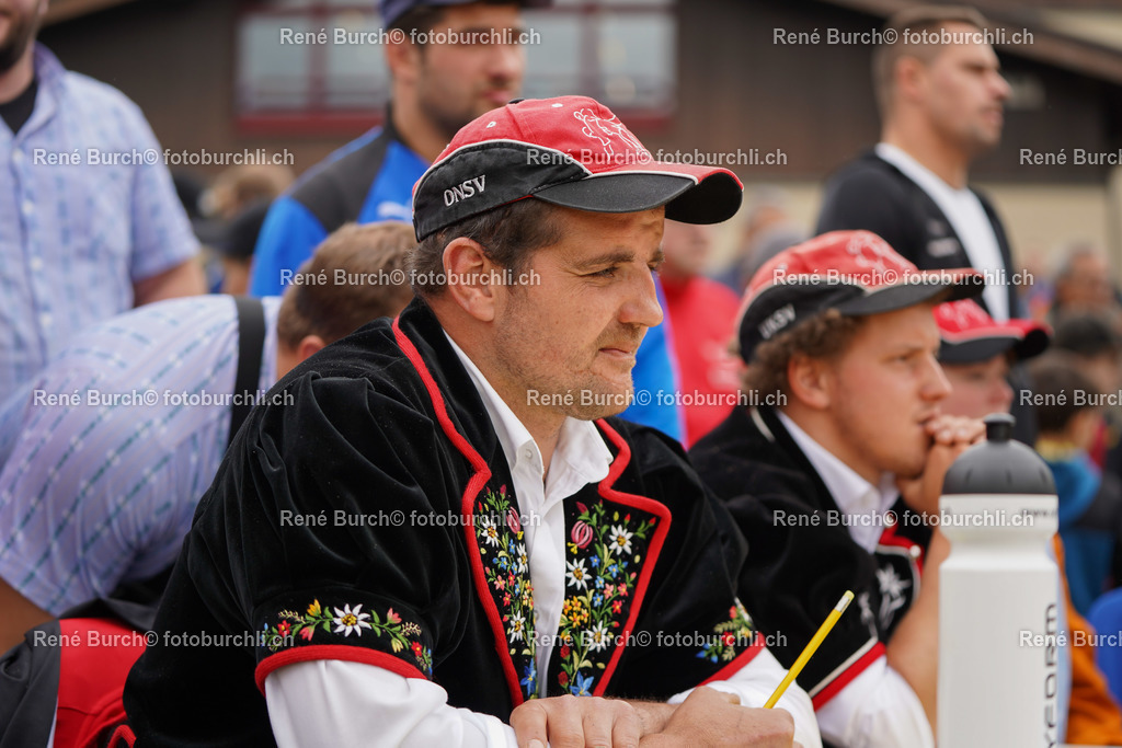 20220508-DSC05112 (2)-2 | René Burch leidenschaftlicher Fotograf aus Kerns in Obwalden.  Hier finden sie Sport, Landschaft und Natur Fotografie.
 - Realisiert mit Pictrs.com