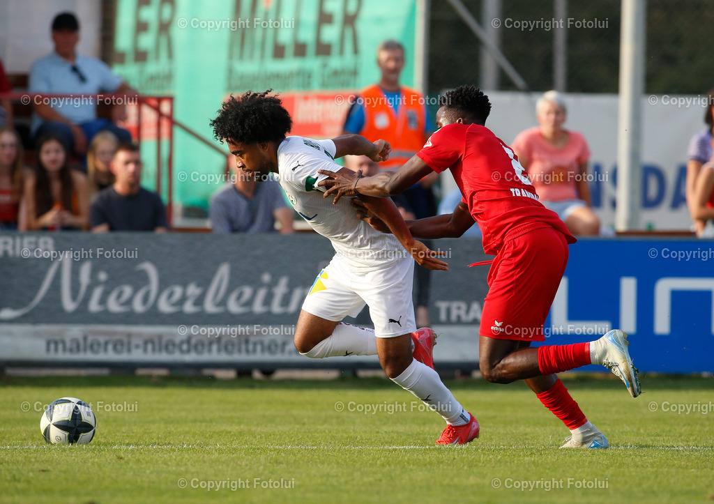 A_LUI_27082025_11 | SPORT,FUSSBALL,UNIQA OOEFB CUP 2.RUNDE,ASKOE OEDT-WSG TIROL 27.08.2025 IM BILD: ADAMSON SHARAFA (OEDT) UND QUINCY BUTLER (WSG) FOTO:FOTOLUI