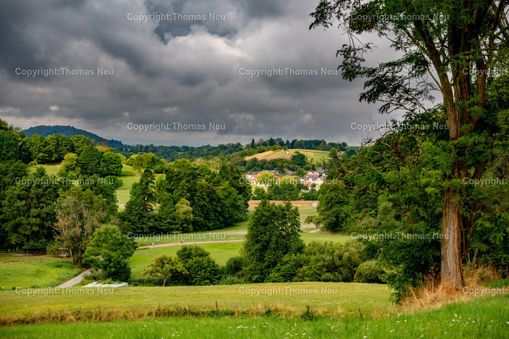 DSC_0493 | bbe, Gronau, Gronauer Tal, Blick vom Rande des Märkerwaldes auf Gronau, ,, Bild: Thomas Neu