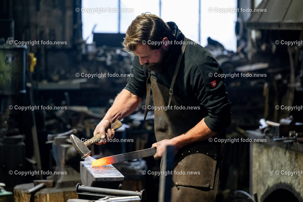 Molln_ Schmiede_ 02.12.2025-71 | 02.12.2025, MOLLN, AUT, Kunstschmiede Schmidberger im Bild Themenbild, Kunstschmiede, Georg Schmidberger