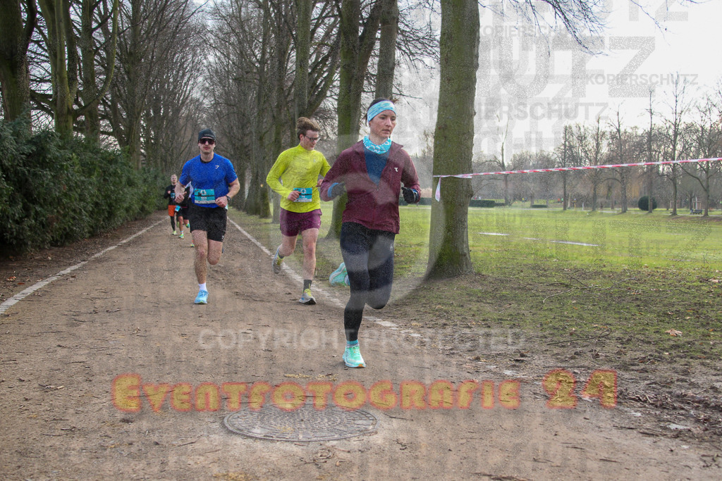 241231_1126_EV4_4583 | Sportfotografie im Rhein-Sieg Kreis, Köln, Bonn, NRW, Rheinland Pfalz, Hessen, etc. Unser Tätigkeitsfeld umfasst den Laufsport vom Volkslauf über den Marathon, Duathlon, Triathon bis zum Ultralauf wie Kölnpfad Ultra oder Schindertrail.