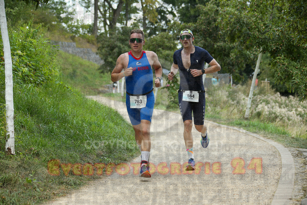 250824_1405_EX1_4910 | Sportfotografie im Rhein-Sieg Kreis, Köln, Bonn, NRW, Rheinland Pfalz, Hessen, etc. Unser Tätigkeitsfeld umfasst den Laufsport vom Volkslauf über den Marathon, Duathlon, Triathon bis zum Ultralauf wie Kölnpfad Ultra oder Schindertrail.