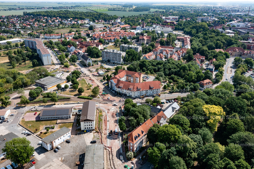 10049-51663 - Luftbild Halberstadt | Stockfoto und Bilderpool mit Bildmaterial aus Deutschland, dem Harz, Halberstadt, Quedlinburg, Wernigerode und weltweit. Qualitativ hochwertige und professionelle Fotos anschauen und kaufen. - Realisiert mit Pictrs.com