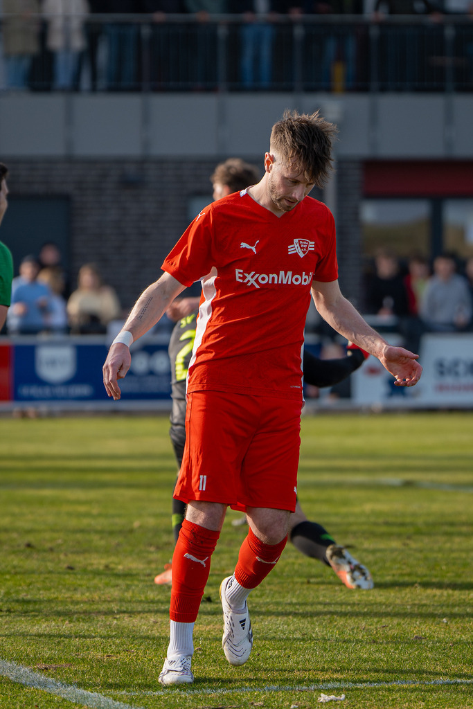 Fußball I Herren I Saison 2025-2026 I Bezirksliga Weser-Ems 4 I 22. Spieltag I Vfl Oythe  - SV Bethen I 7099 | jns.sportfotos - Realisiert mit Pictrs.com
