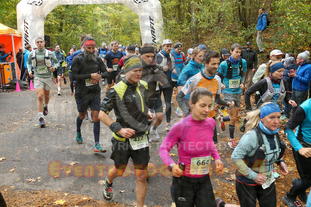 251026_1001_EX1_9613 | Sportfotografie im Rhein-Sieg Kreis, Köln, Bonn, NRW, Rheinland Pfalz, Hessen, etc. Unser Tätigkeitsfeld umfasst den Laufsport vom Volkslauf über den Marathon, Duathlon, Triathon bis zum Ultralauf wie Kölnpfad Ultra oder Schindertrail.