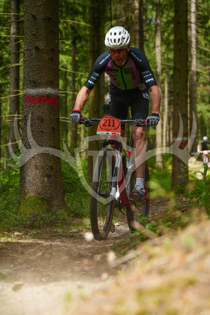 FC603671 | Fotogalerie der Treibjagd im Dunkelwald - Dein MTB Etappenrennen im Erzgebirge - Realisiert mit Pictrs.com