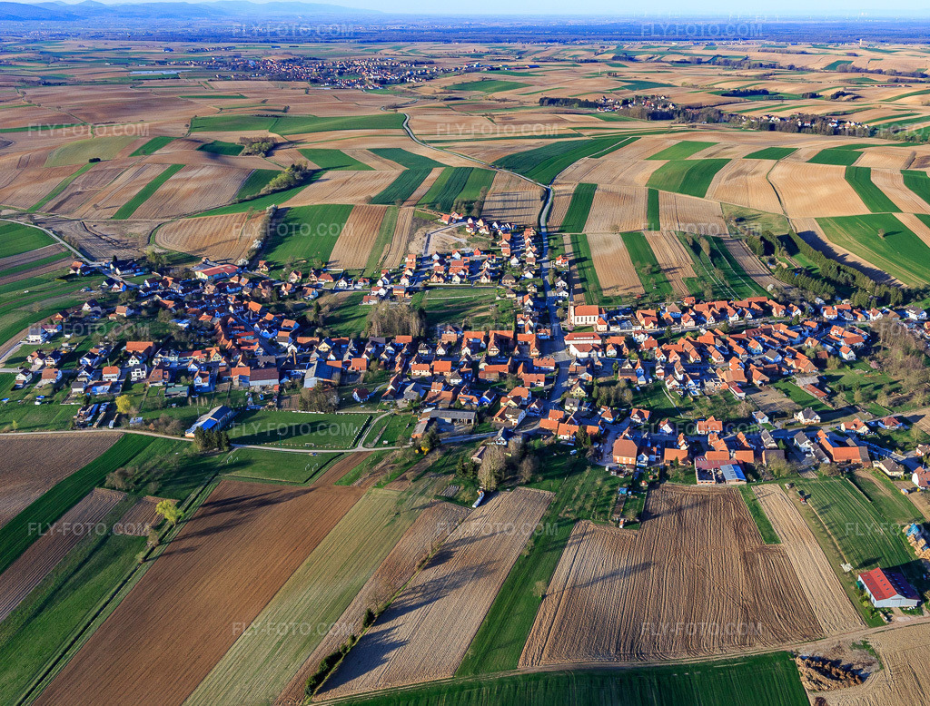 Aerial view: View of the town from the south in Aschbach in the state Bas-Rhin, France.Photo: IMG_097813.jpg taken on 03/27/2017 by Werner Riehm/FLY-FOTO.comResolution of the original: 4623 x 3512 px