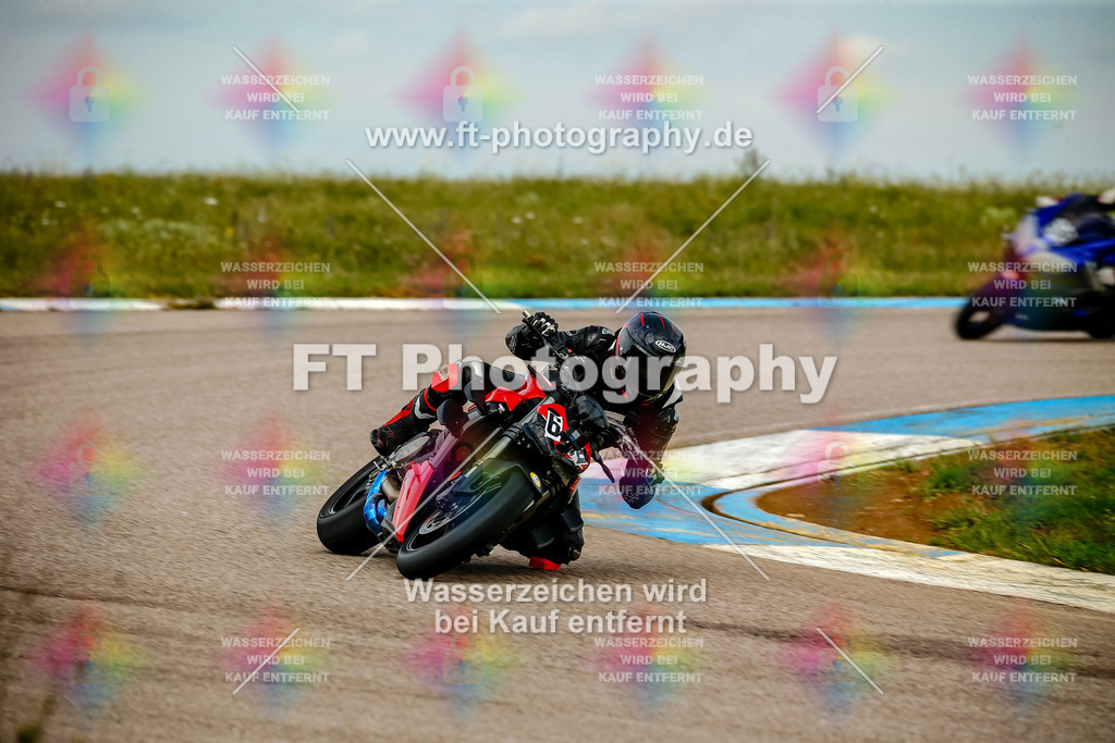 Chambley Juli-2611 | Hier findet Ihr Bilder von Touristenfahrten auf der Nürburgring Nordschleife oder von anderen Veranstaltungen die ich besucht habe. Viel Spass beim Durch Schauen 