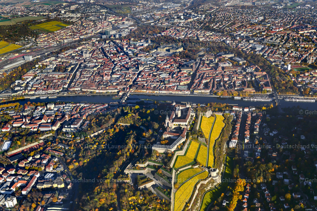 3503702 | Innenstadt mit Ringpark und Festung