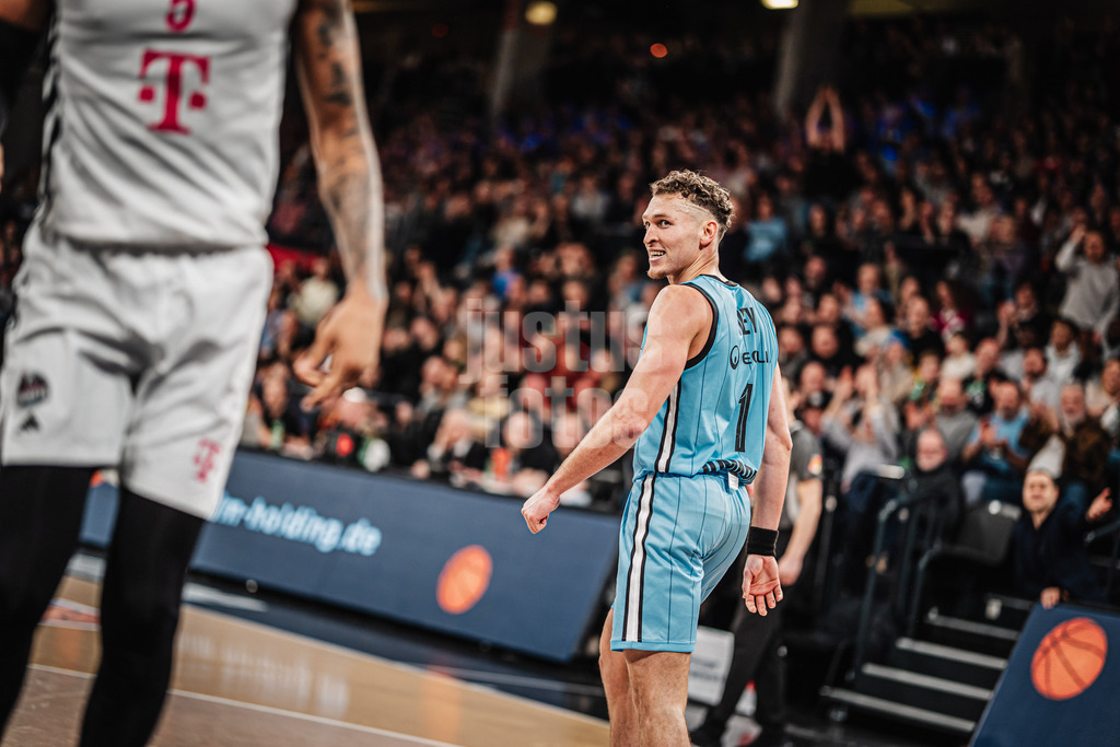 Basketball | Männer | Saison 2024/2025 | easyCredit Basketball Bundesliga | 16. Spieltag | Veolia Towers Hamburg vs. Telekom Baskets Bonn | 10.01.2025 | Brae Ivey (#1, Veolia Towers Hamburg)