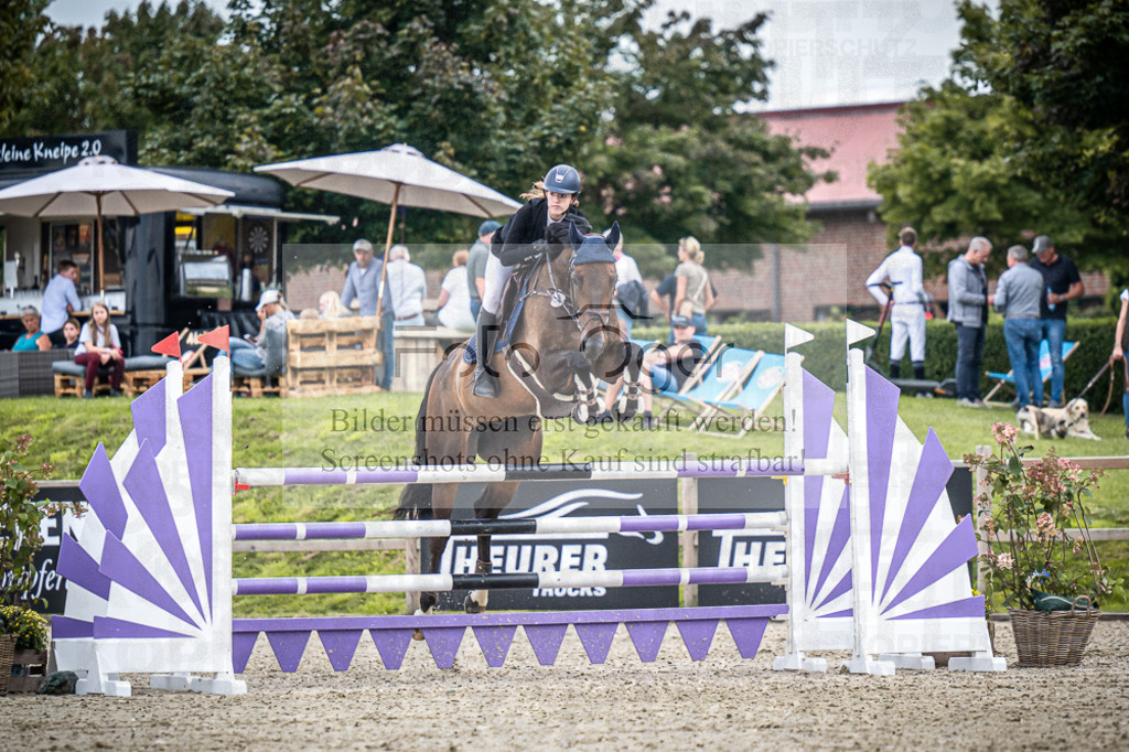 DOS_4787 | Entdecke hochwertige Reitturnierfotos von Foto Oger. Professionell, emotional und authentisch – jetzt Lieblingsmomente im Shop bestellen.Deutschlandweite Turnierfotografie. - Realisiert mit Pictrs.com