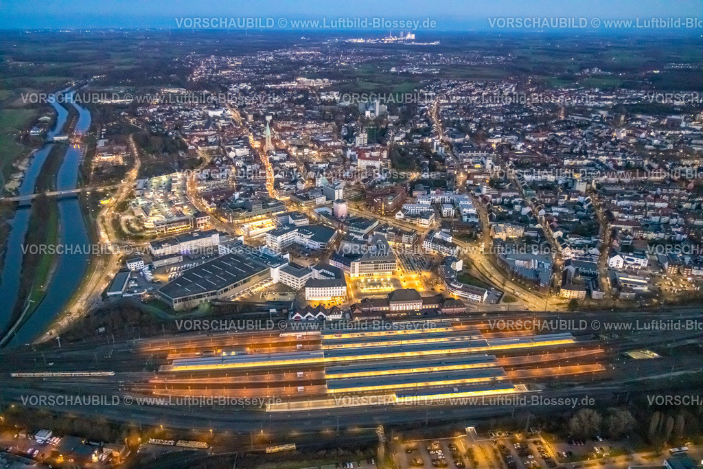 Hamm230102886 | Luftbild, City mit Hauptbahnhof, Nachtaufnahme, Nachtflug, Bockum-Hövel, Hamm, Ruhrgebiet, Nordrhein-Westfalen, Deutschland