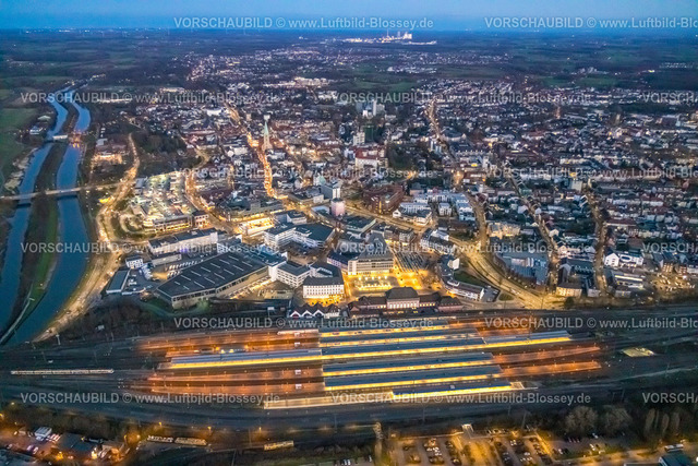 Hamm230102886 | Luftbild, City mit Hauptbahnhof, Nachtaufnahme, Nachtflug, Bockum-Hövel, Hamm, Ruhrgebiet, Nordrhein-Westfalen, Deutschland