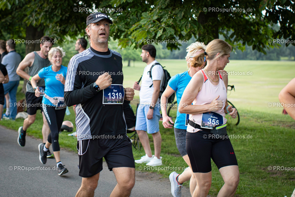 Sparda-Bank Nachtlauf Bonn; Bonn, 18.06.2025 | Impressionen vom Sparda-Bank Nachtlauf Bonn am 18.06.2025 in Bonn (Nordrhein-Westfalen). 