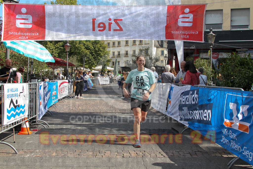 250824_1241_EV4_9372 | Sportfotografie im Rhein-Sieg Kreis, Köln, Bonn, NRW, Rheinland Pfalz, Hessen, etc. Unser Tätigkeitsfeld umfasst den Laufsport vom Volkslauf über den Marathon, Duathlon, Triathon bis zum Ultralauf wie Kölnpfad Ultra oder Schindertrail.