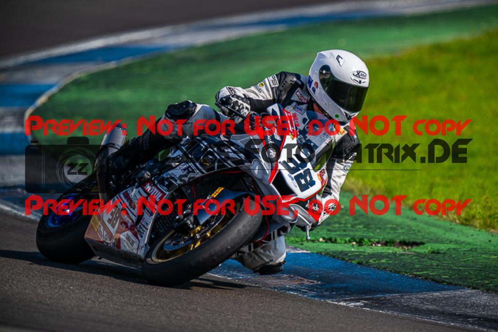 MaZZes_FotoMatrix_220923_2780 | PRO SUPERSTOCK