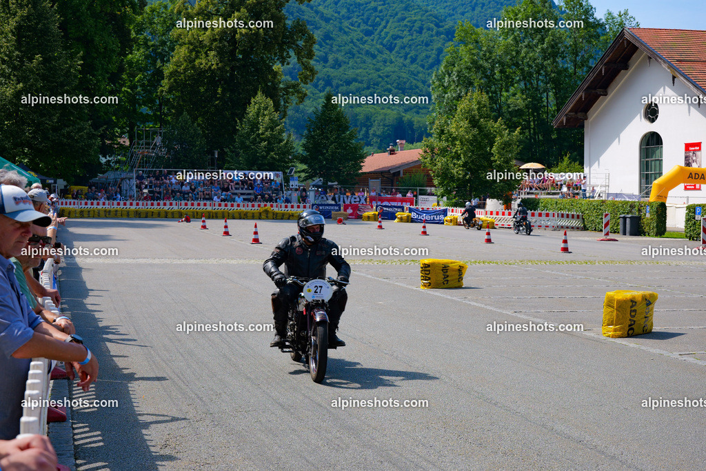 P1014867 | Erleben Sie atemberaubende, hochqualitative Fotos Ihrer Fahrt entlang der malerischen Alpenstraßen. Besuchen Sie alpineshots.com, um professionelle Aufnahmen Ihrer unvergesslichen Reise zu finden und zu kaufen - Realisiert mit Pictrs.com