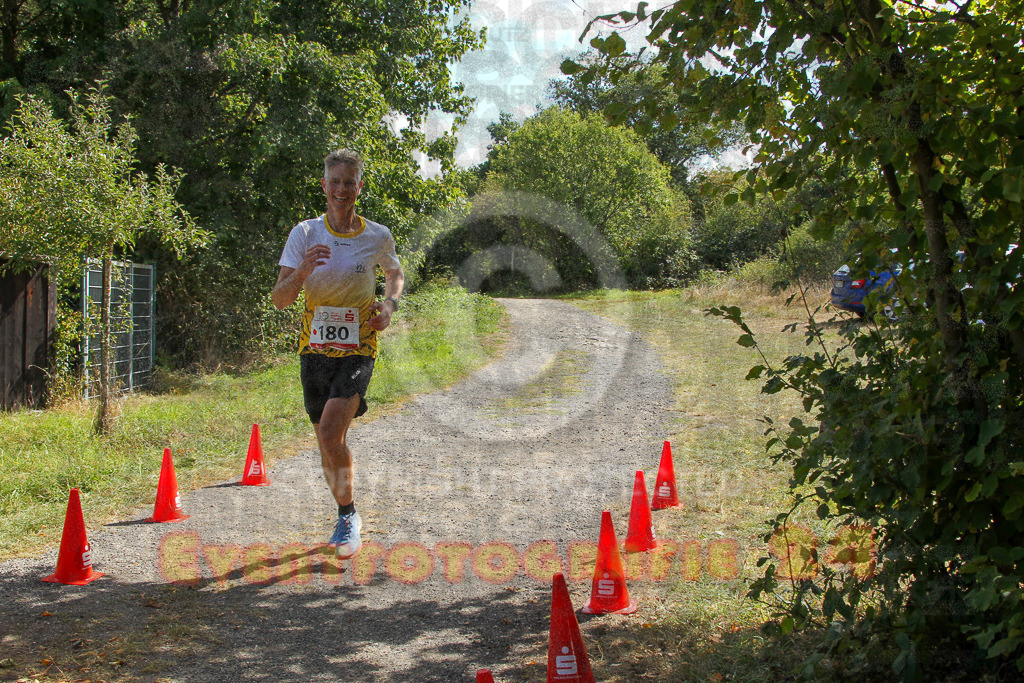 250830_1251_EV4_4116 | Sportfotografie im Rhein-Sieg Kreis, Köln, Bonn, NRW, Rheinland Pfalz, Hessen, etc. Unser Tätigkeitsfeld umfasst den Laufsport vom Volkslauf über den Marathon, Duathlon, Triathon bis zum Ultralauf wie Kölnpfad Ultra oder Schindertrail.