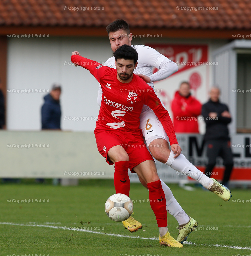A_LUI_05112022_16 | SPORT FUSSBALL LT1 OOE LIGA ASKOE OEDT-ASK CARE IH STEYR ST.VALENTIN 05.11.2022 IM BILD:BUENYAMIN KARATAS  (OEDT) UND PATRICK BILIC (ASK ST.VALENTIN) FOTO:FOTOLUI
