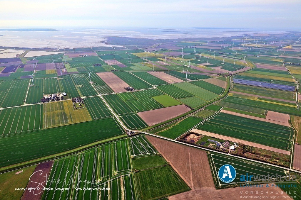 Luftbild, Nordfriesland, Reußenköge, Sönke-Nissen-Koog, Cecilienkoog, Koogchaussee,  | Entdecken Sie atemberaubende Luftbilder und Fotografien auf airwatch.de - Tauchen Sie ein in eine Welt voller faszinierender Aufnahmen aus der Vogelperspektive.