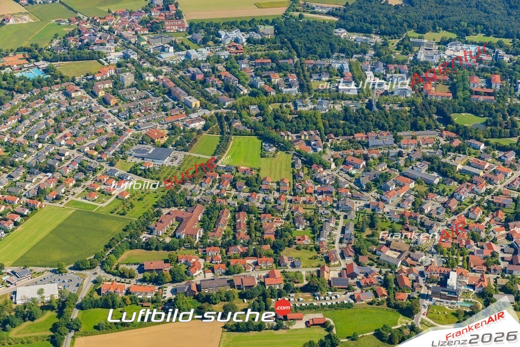 Luftaufnahme von Bad Füssing Vs Google Maps- Die Luftaufnahme wurde 2025 vom UL-Flugzeug heraus erstellt ( keine Drohne ) - Hochauflösende Luftaufnahme - für professionelle Ausdrucke geeignet. Die Geschenkidee !Mit Lizenz und Bildrechte bestellbar
