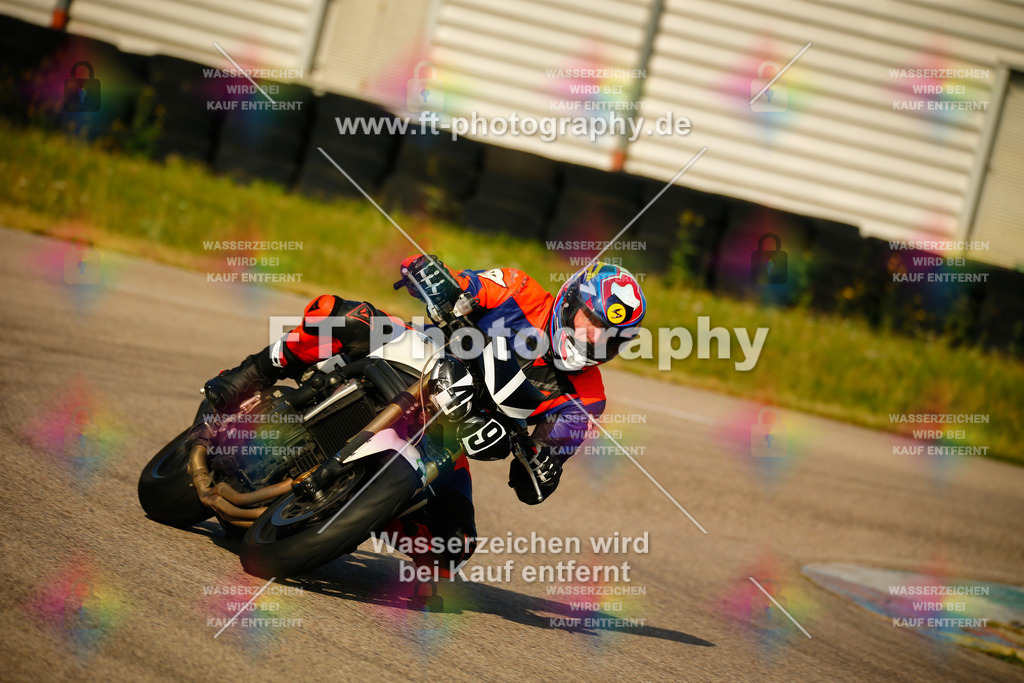 _MOT5447 | Hier findet Ihr Bilder von Touristenfahrten auf der Nürburgring Nordschleife oder von anderen Veranstaltungen die ich besucht habe. Viel Spass beim Durch Schauen 