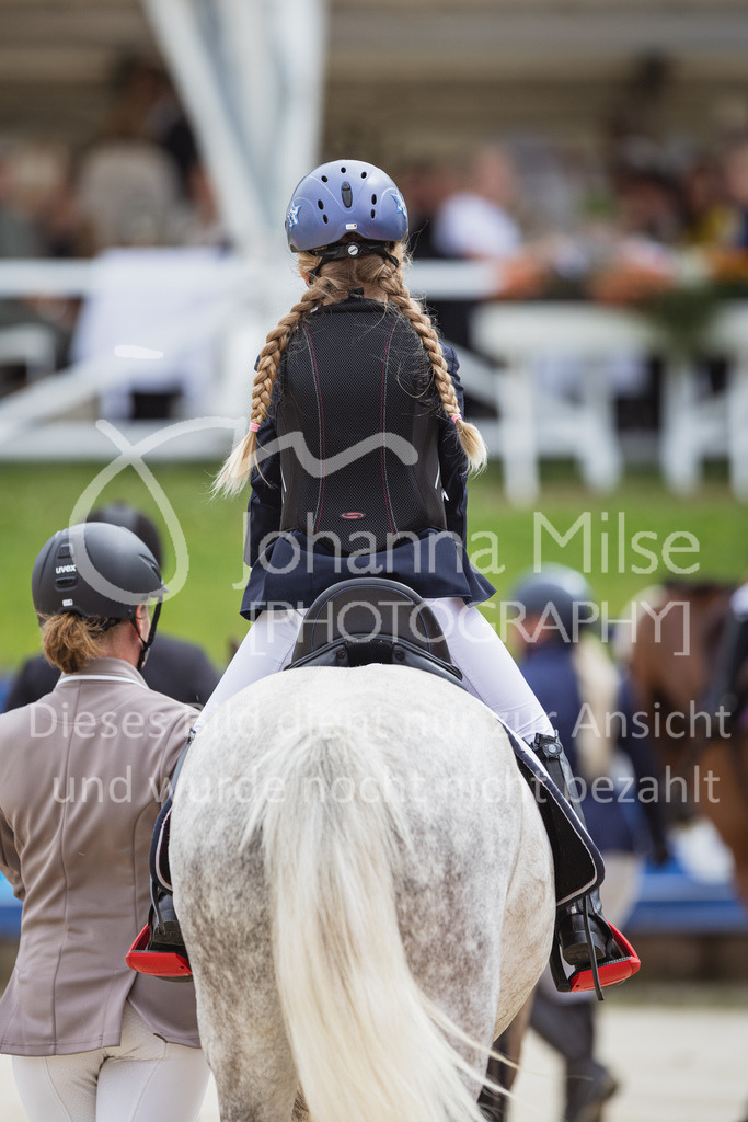 230730_BHO_Fuehrzuegel-WB-130 | Deine schönsten Turniermomente als professionelle Fotos! Entdecke hochwertige Pferdesport-Fotografie im Online-Shop. Jetzt Fotos finden & bestellen!