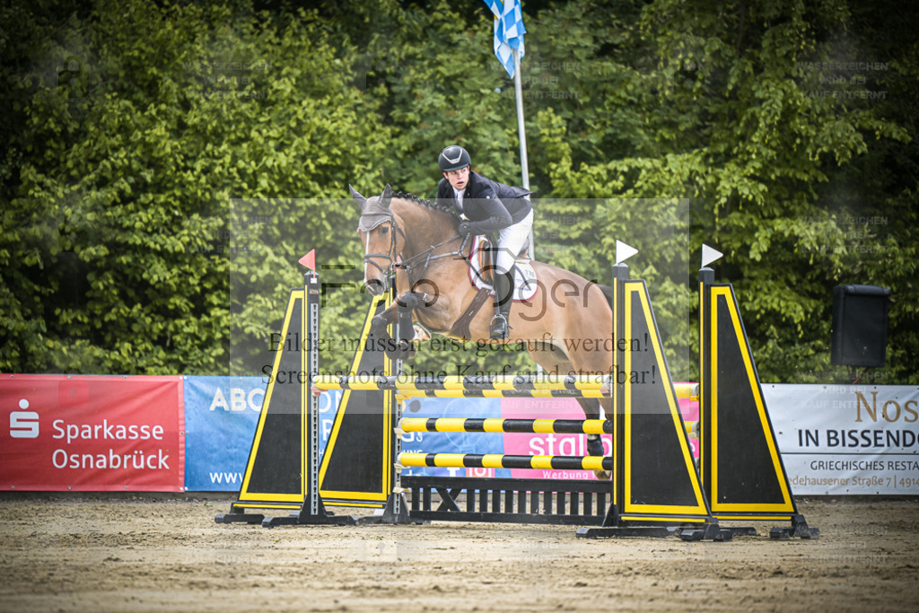 DOS_6576 | Entdecke hochwertige Reitturnierfotos von Foto Oger. Professionell, emotional und authentisch – jetzt Lieblingsmomente im Shop bestellen. - Realisiert mit Pictrs.com