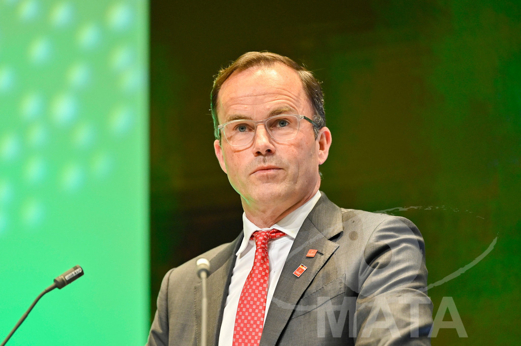 _DWA8002 | MATA IndoCon - Realisiert mit Pictrs.com