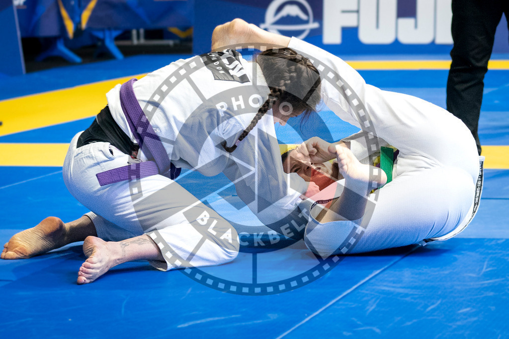 20240125PBB01906 | Fighters compete during the sixth day of the Brazilian Jiu-jitsu European Championship of the IBJJF in Paris, France, on January 25, 2024.