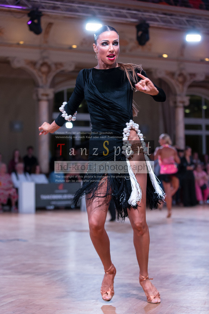 20240706_WDSF_WO_Latin_11771 | Tanzsportbilder, Standardtanz, Lateintanz, WDSF, DTV, LTVB, dancecomp, goc, hessen tanzt, blaues band der spree, walzer, tango, wiener walzer, slowfox, quickstepp, samba, rumba, cha-cha-cha, paso doble. jive, hd-kroft photography, turniertanzsport